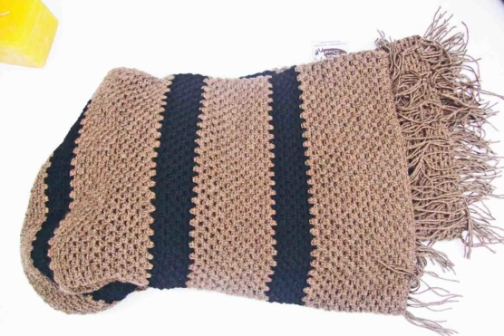 Baby Alpaca throw blanket crochet-knit_ beige_blck_stripes_v4_sd